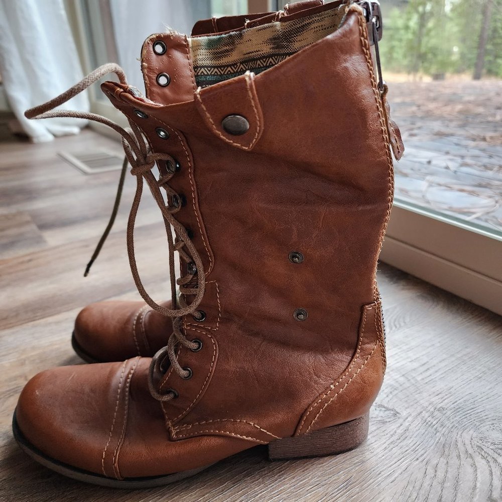 Wild Diva Combat Boots - size 7.5